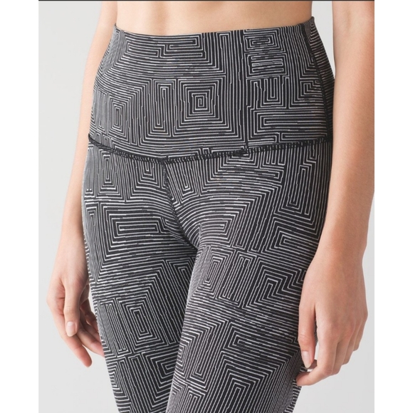 Lululemon Wunder Under Pant (Hi-Rise) - Picture 2 of 16